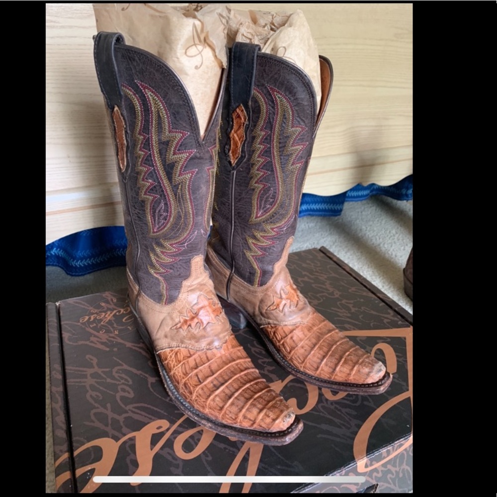 Lucchese women boots size 6B